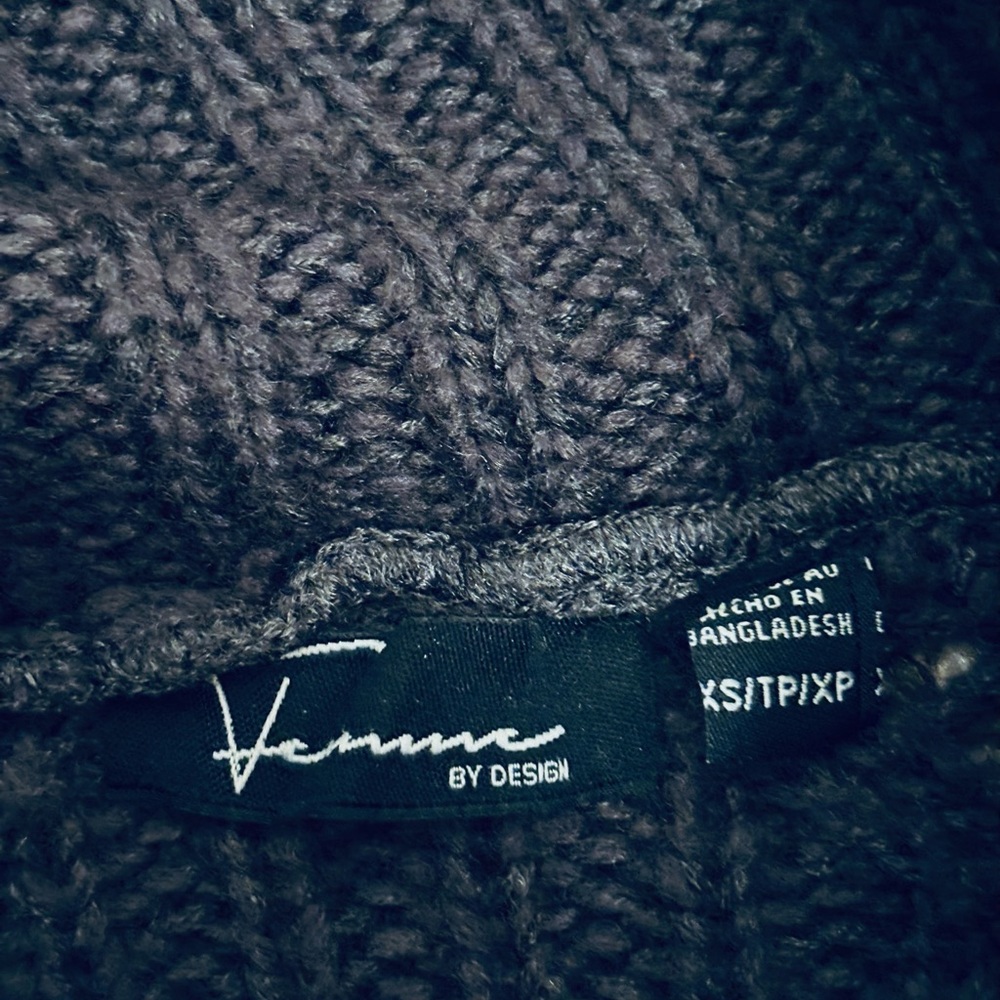 Femme by Design Y2K knit Brownish/grey Turtleneck Sweater - Picture 8 of 8